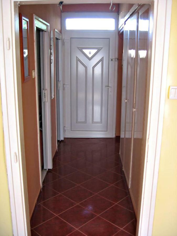 Startpont Apartman Pecs Exterior photo